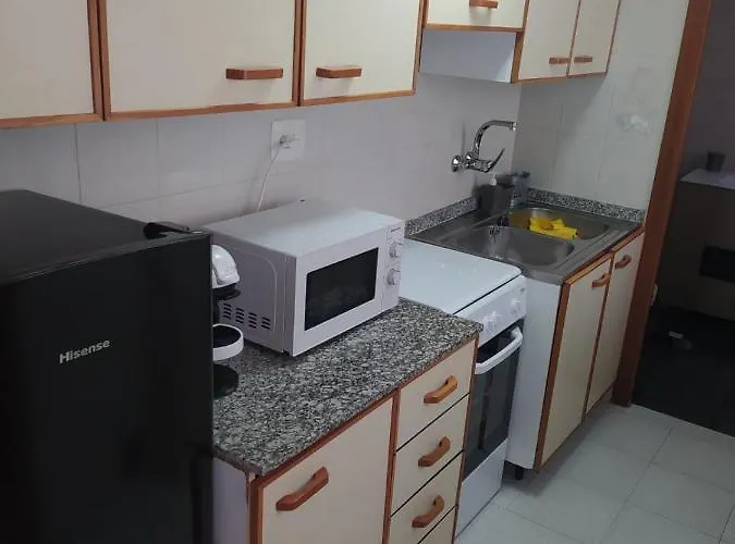 Apartamento A 50M De La Playa Con Parking Privado.